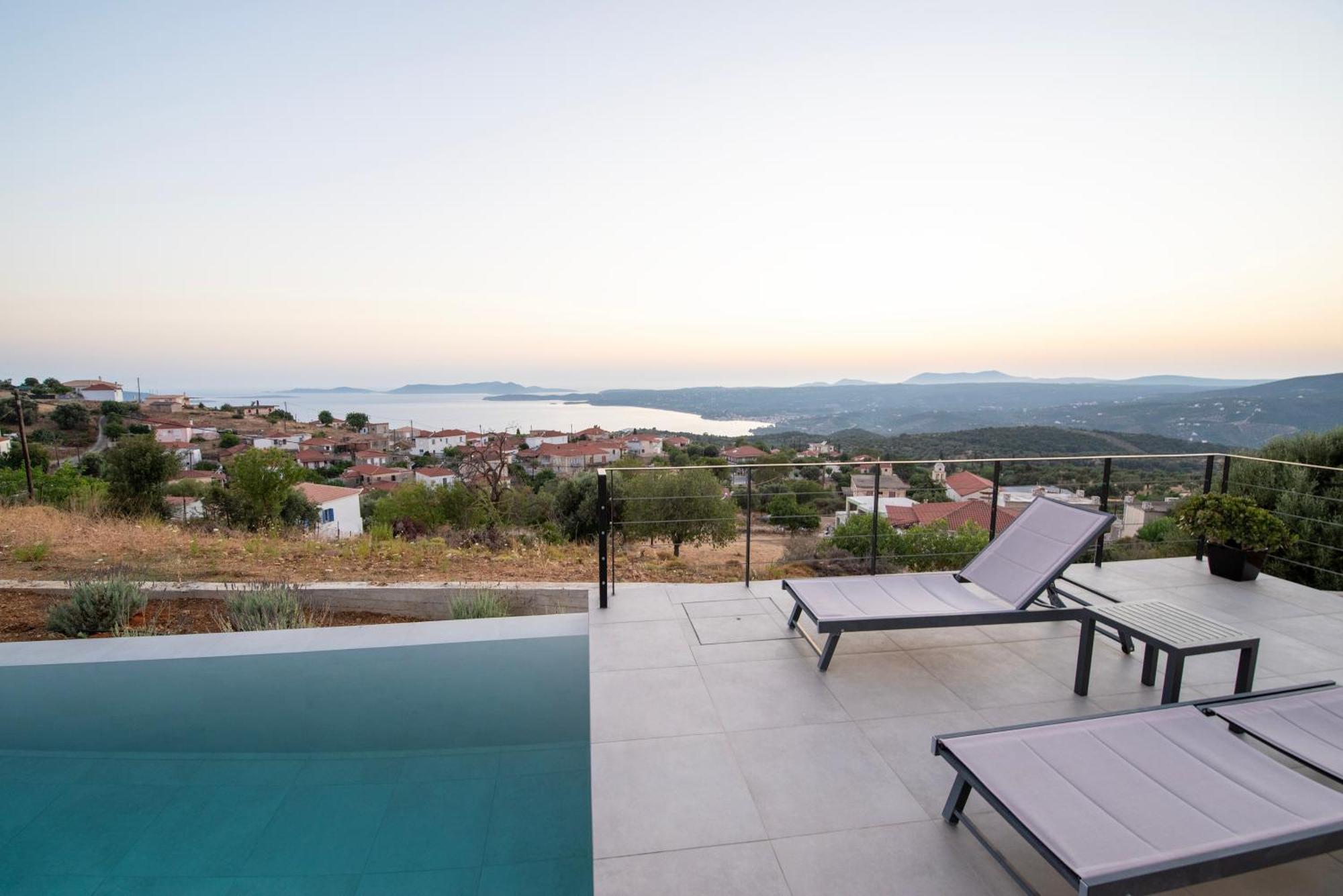 Sunset Luxury Akritokhórion